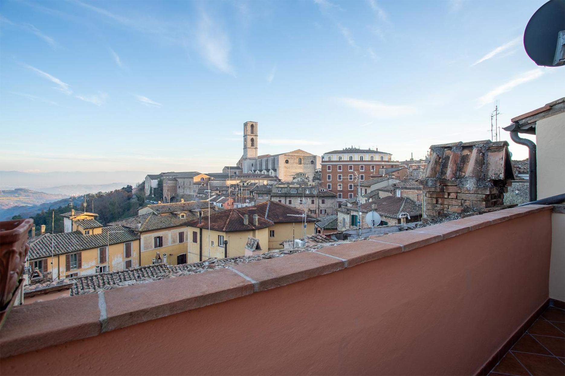 Panoramic Apt - A Due Passi Dal Centro - Italywego 페루자 외부 사진